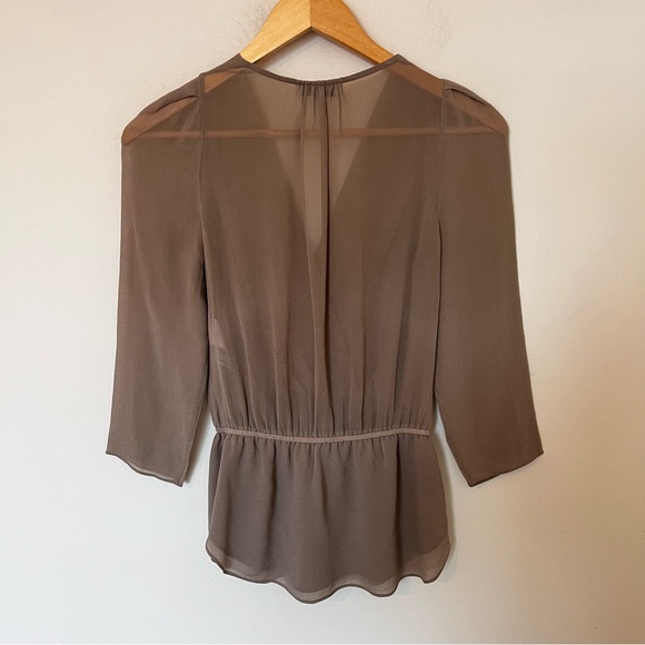 Babaton Aritzia Silk Blouse Surplice Peplum Taupe XXS Office Workwear - Picture 7 of 10